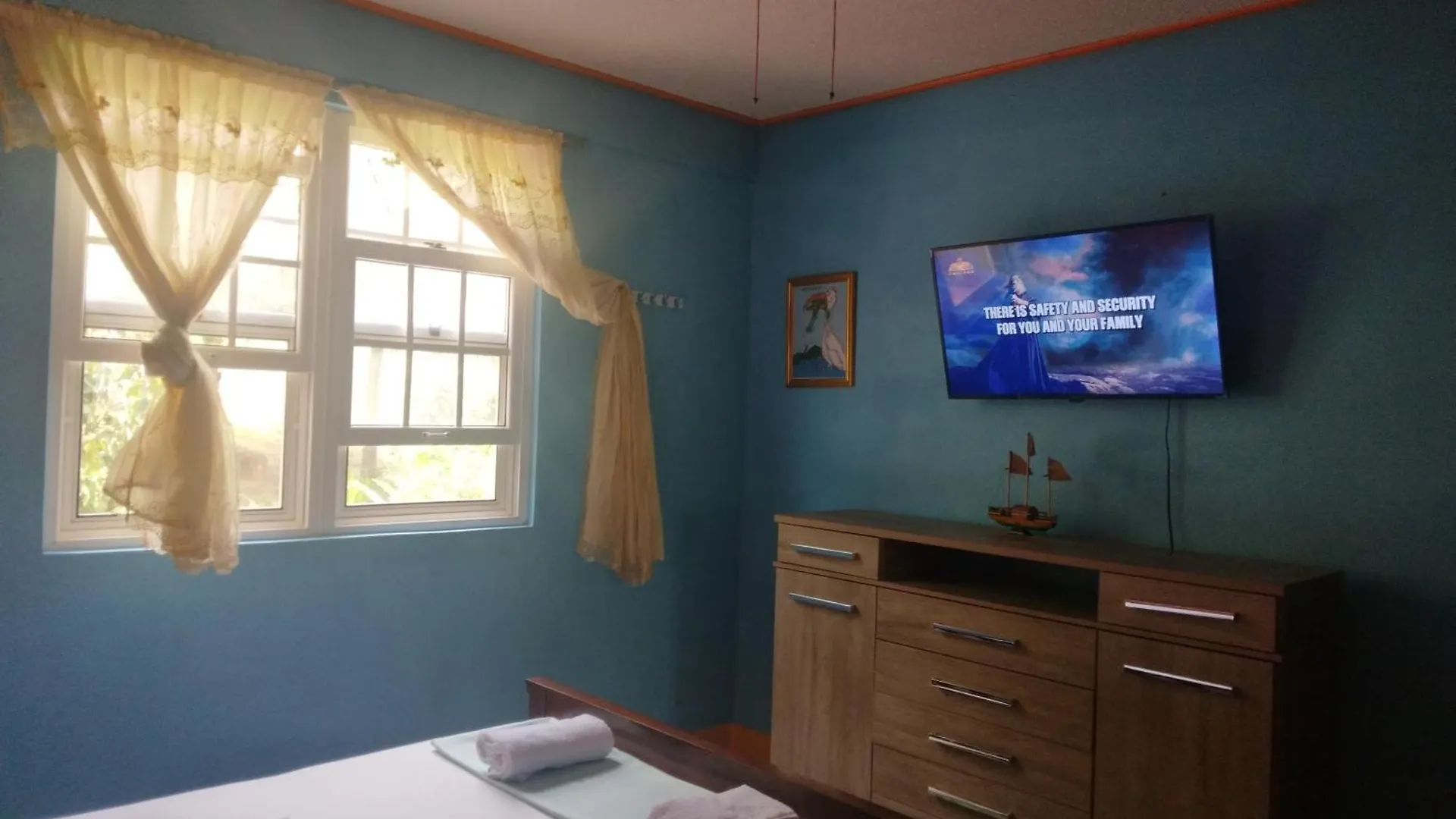 Homestay Danglez Bed & Breakfast Bataka